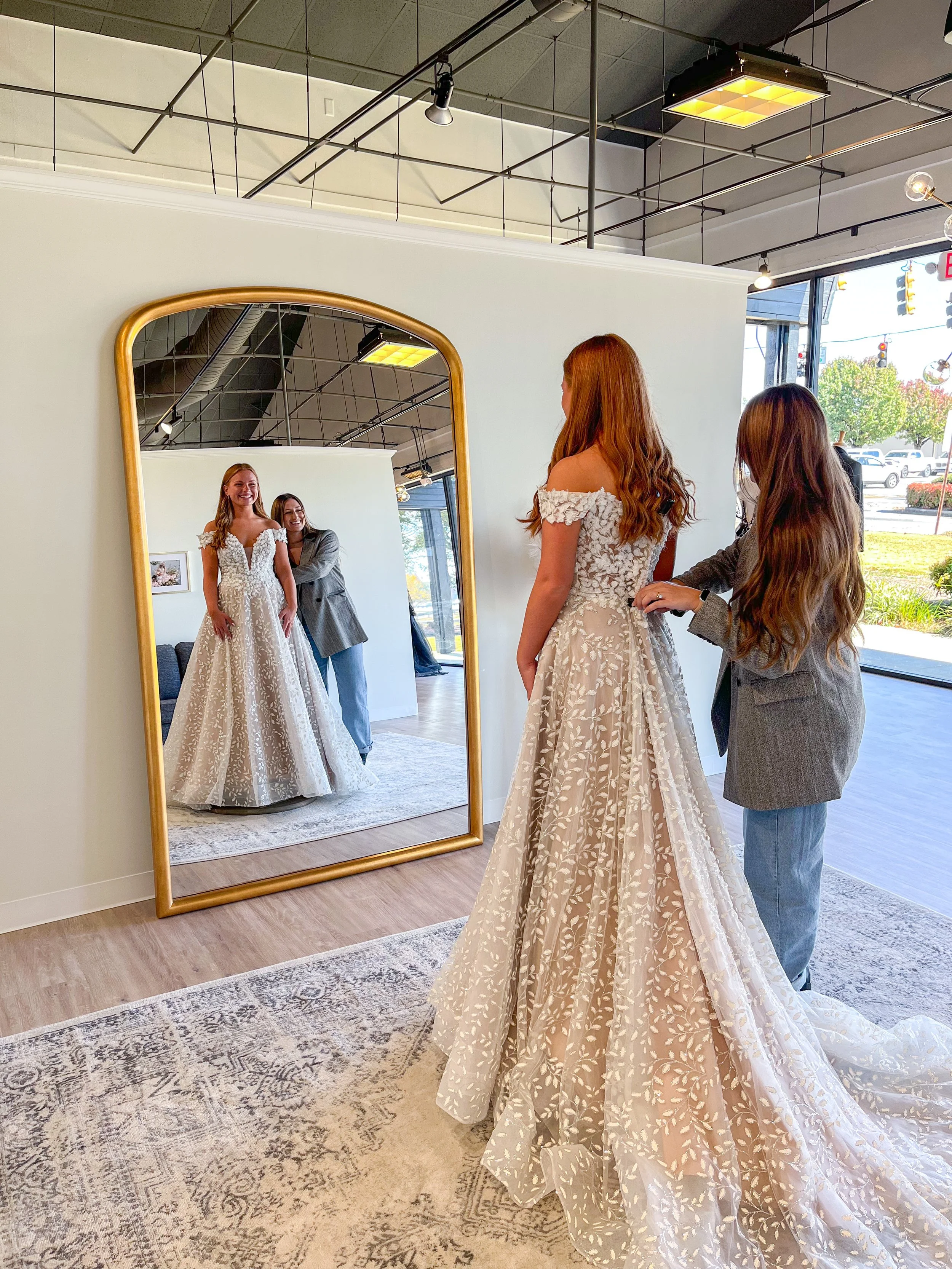 Award winning bridal prom and formal wear experience in Portland Maine Bangor Maine Presque Isle Maine and Chattanooga Tennessee Grayce Bridal Formal